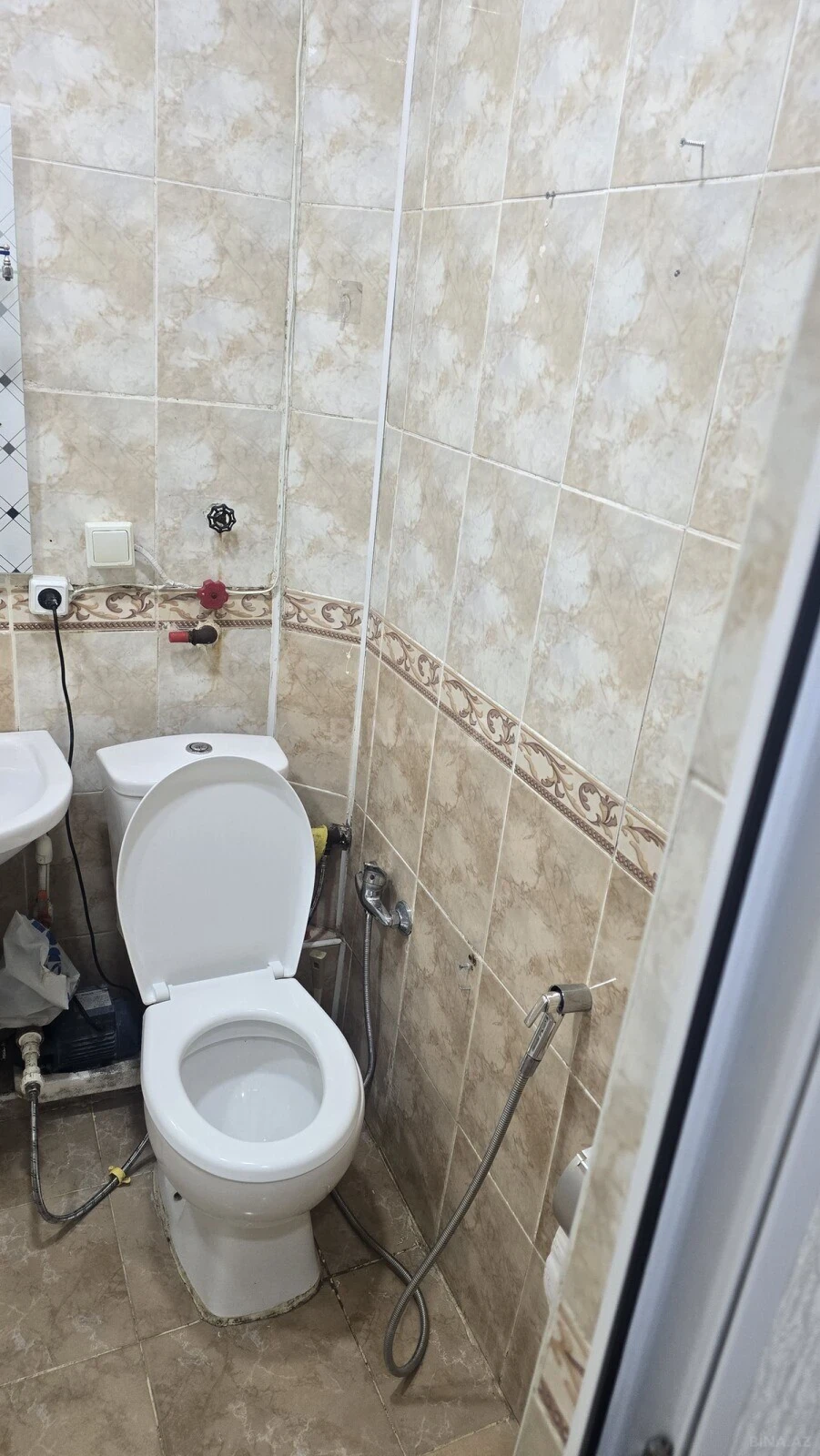 Kirayə verilir 3 otaqlı mənzil 61 m²