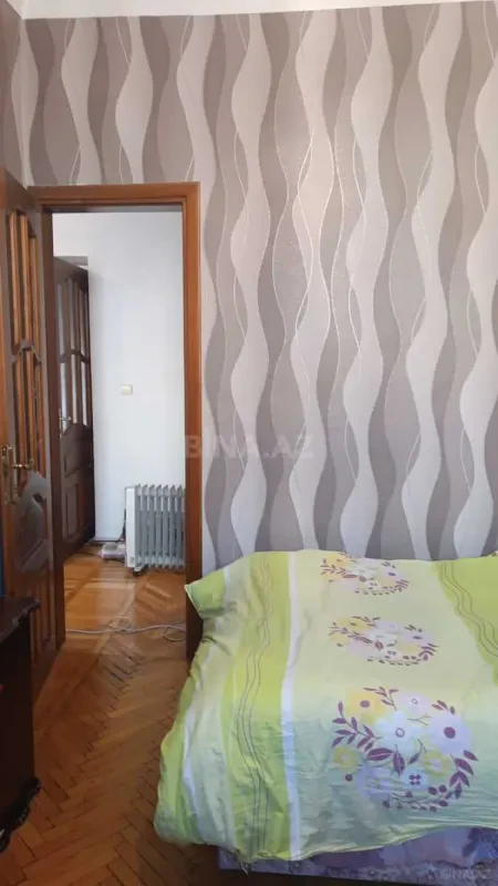 Kirayə verilir 3 otaqlı mənzil 100 m²