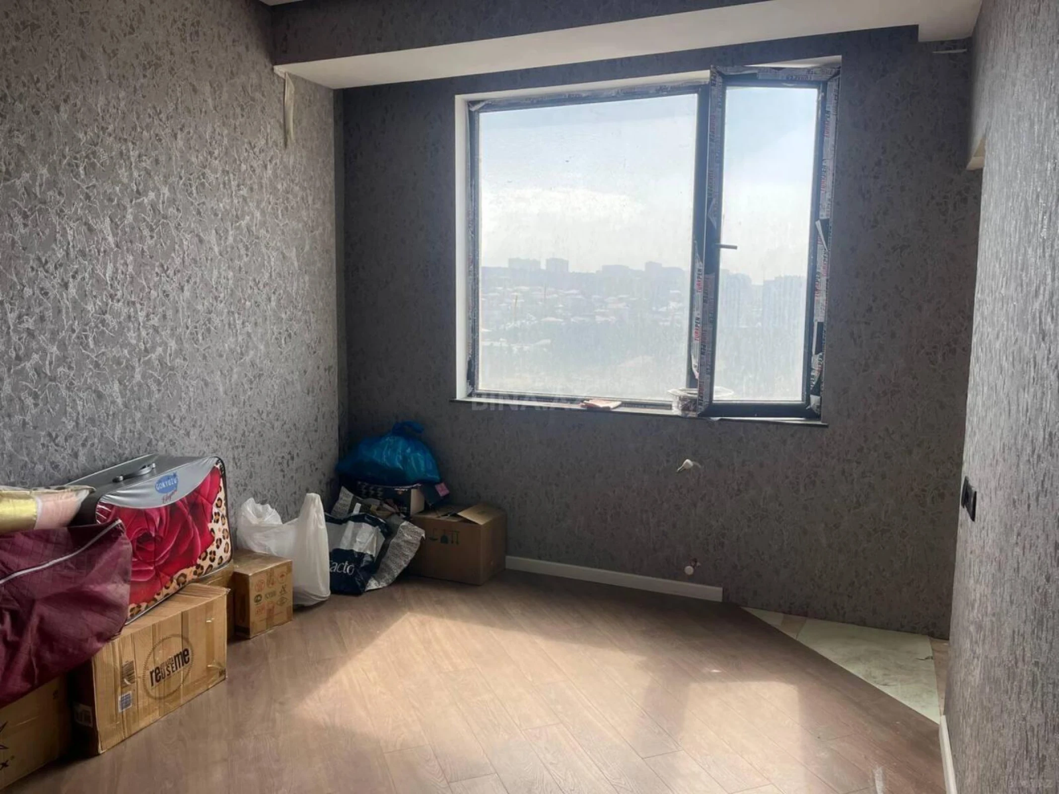 Satılır 3 otaqlı mənzil 90 m²