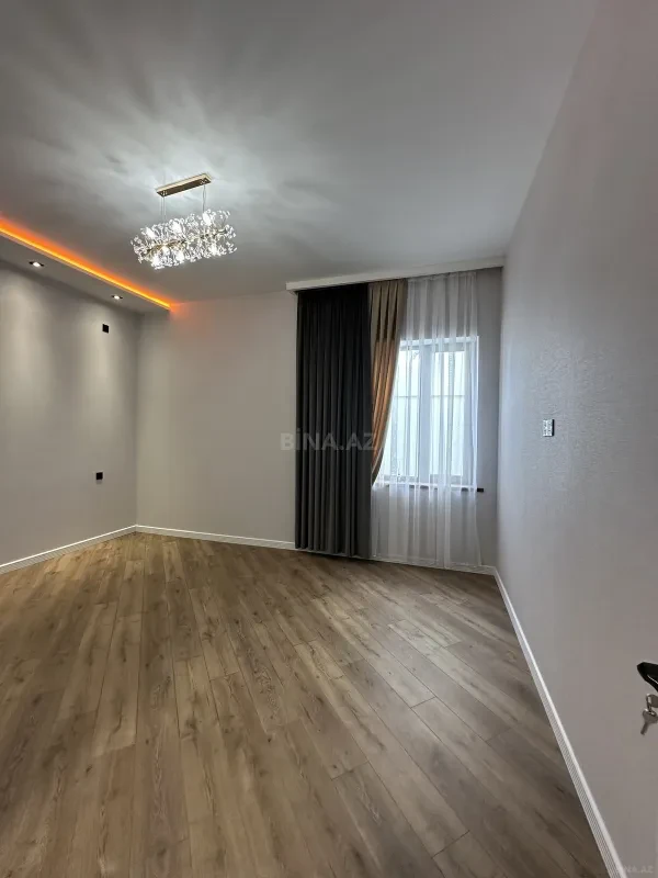 Satılır 4 otaqlı həyət evi 180 m²