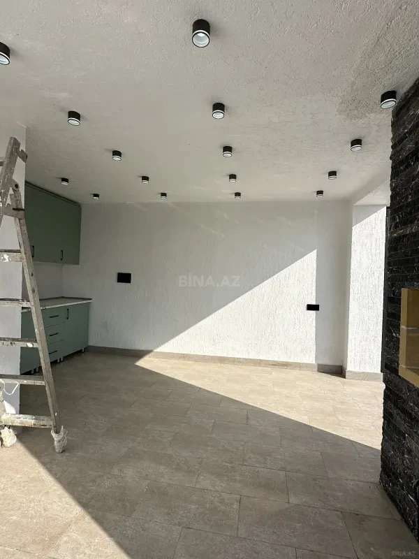 Satılır 4 otaqlı həyət evi 180 m²