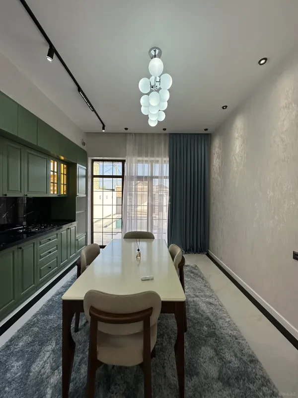 Satılır 4 otaqlı həyət evi 180 m²