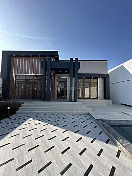 Satılır 4 otaqlı həyət evi 180 m²