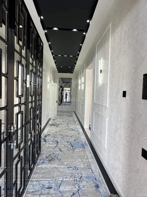 Satılır 4 otaqlı həyət evi 180 m²
