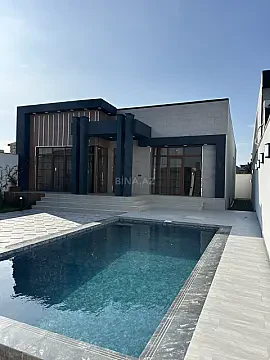 Satılır 4 otaqlı həyət evi 180 m²