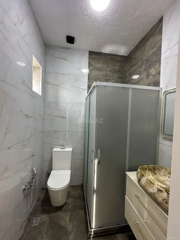 Satılır 4 otaqlı həyət evi 180 m²