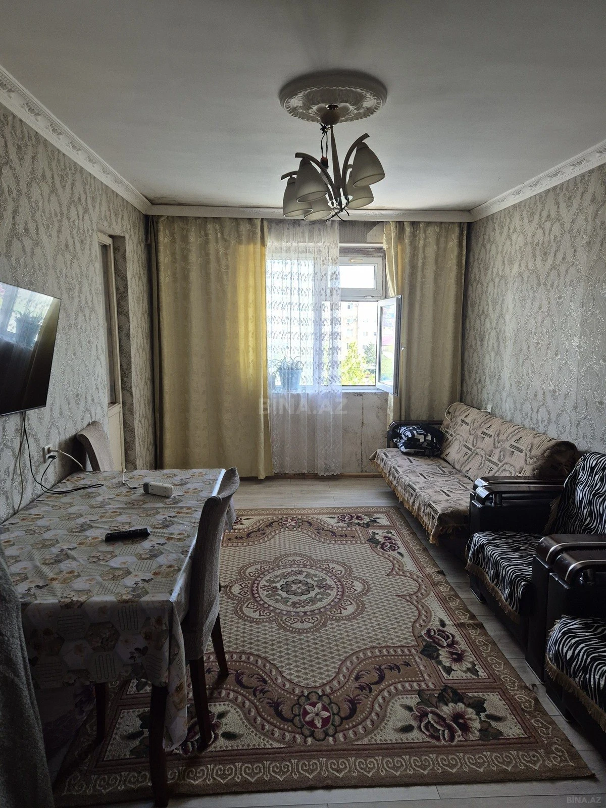 Satılır 4 otaqlı mənzil 70 m²