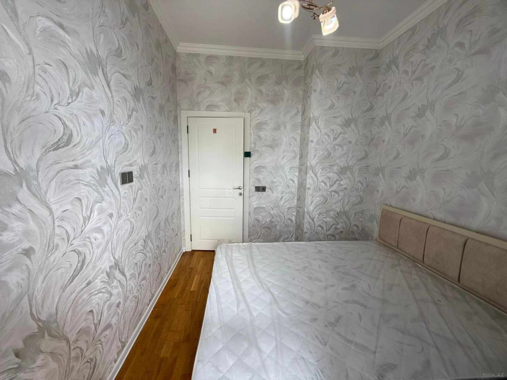 Satılır 2 otaqlı mənzil 45 m²