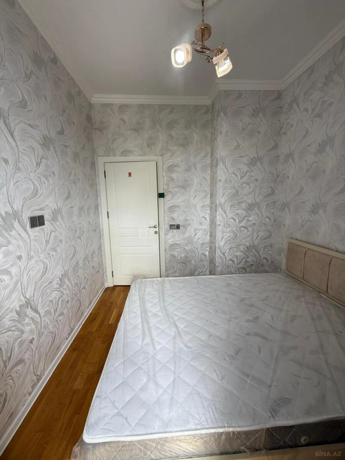 Satılır 2 otaqlı mənzil 45 m²
