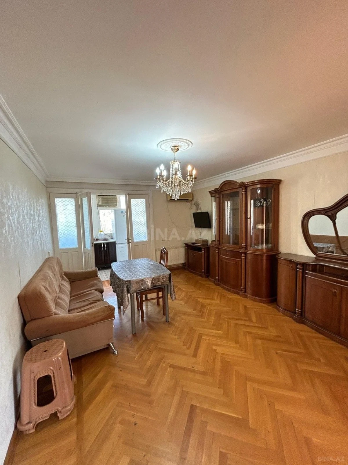 Satılır 4 otaqlı mənzil 75 m²