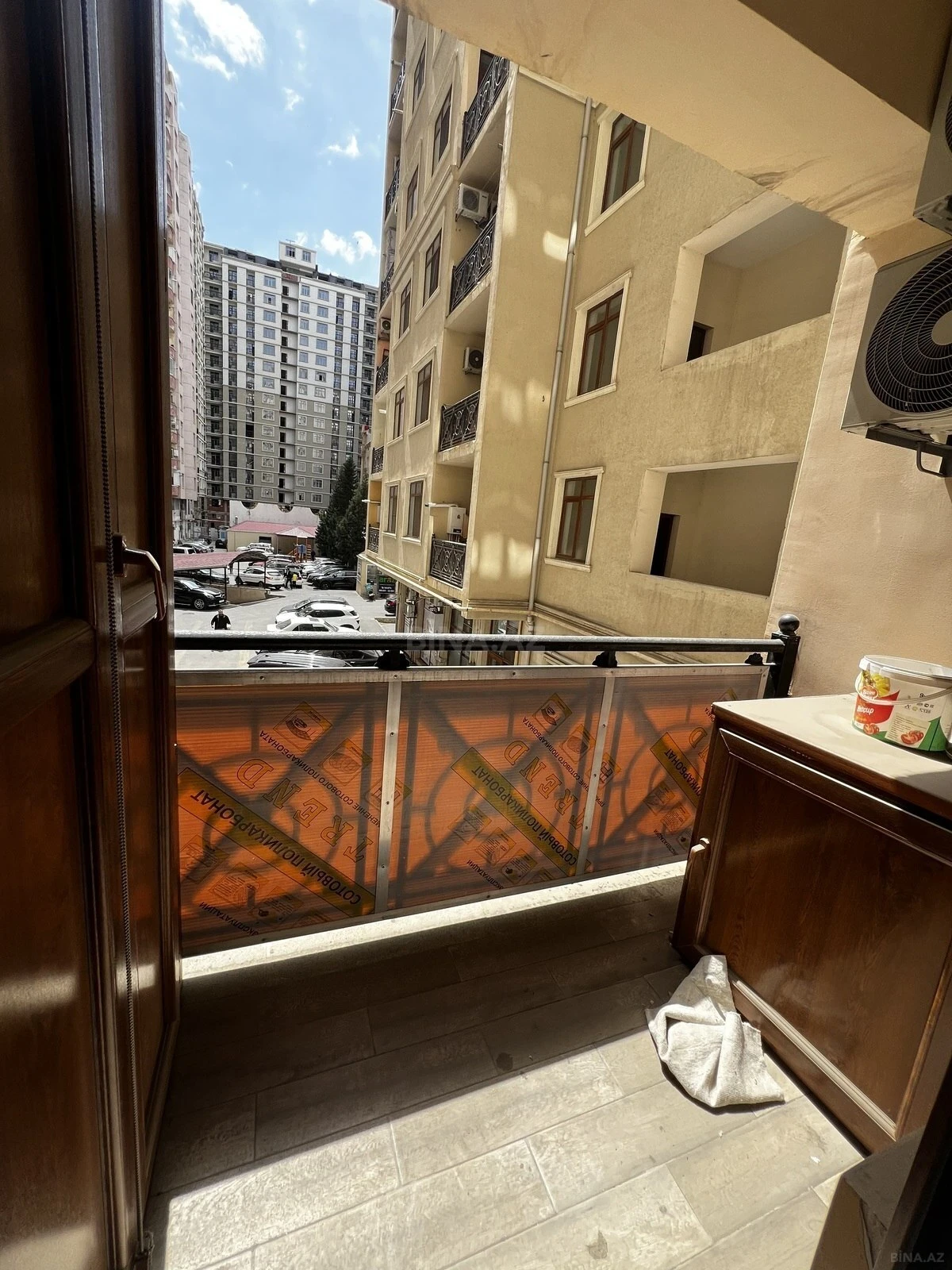 Satılır 2 otaqlı mənzil 76 m²