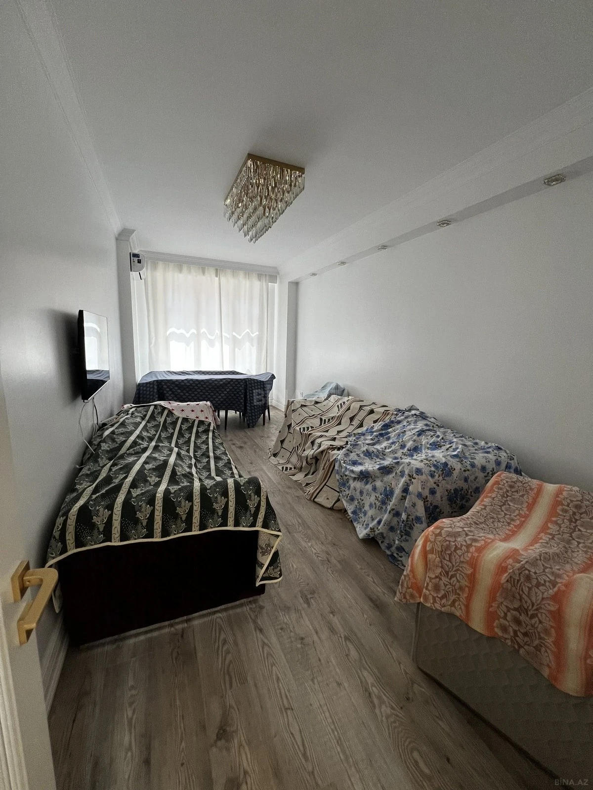 Satılır 2 otaqlı mənzil 76 m²