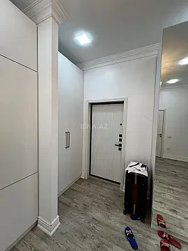 Satılır 2 otaqlı mənzil 76 m²