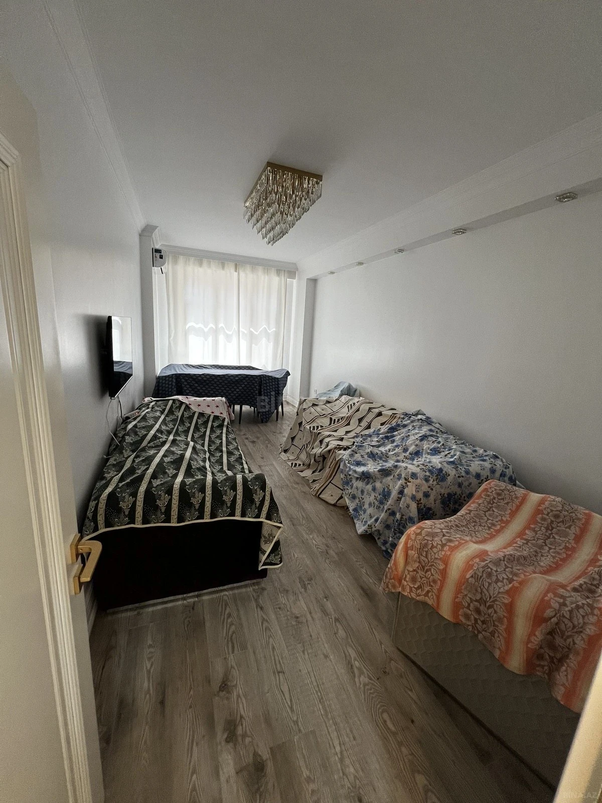 Satılır 2 otaqlı mənzil 76 m²