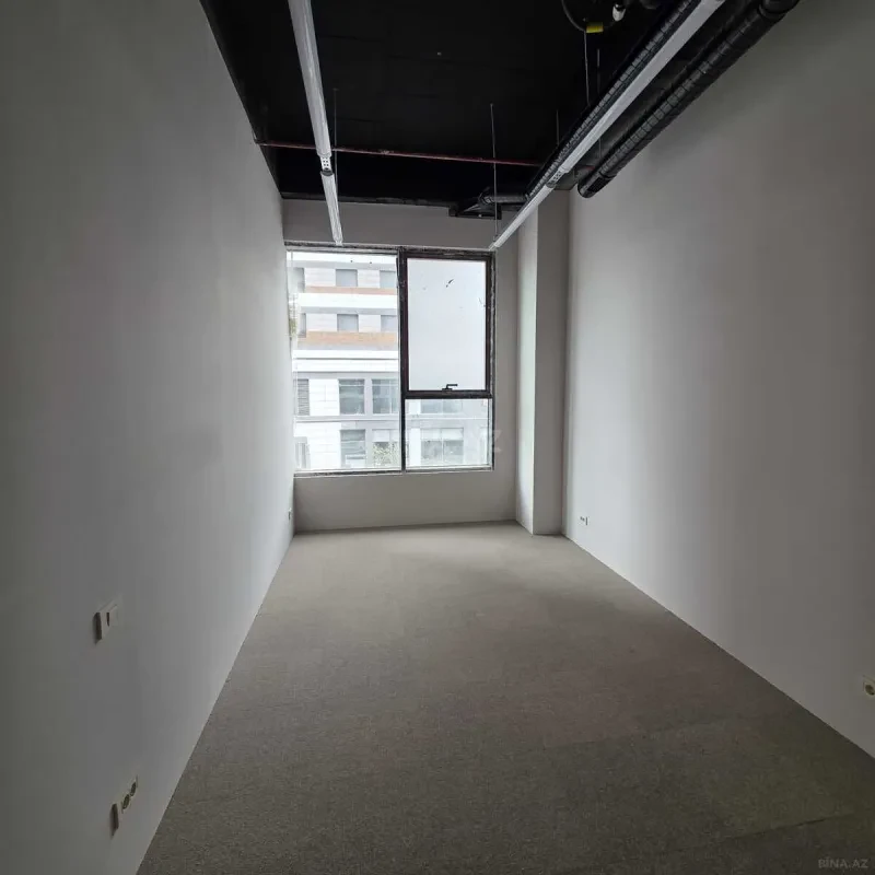 Satılır 4 otaqlı ofis 197 m²