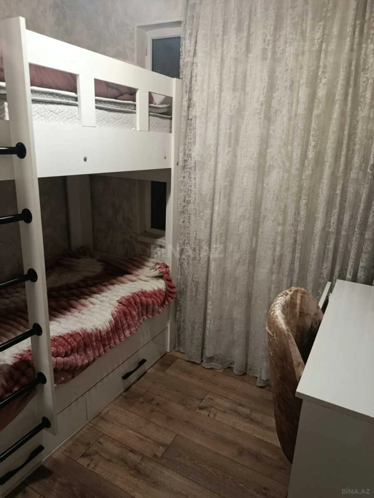 Satılır 3 otaqlı mənzil 45 m²