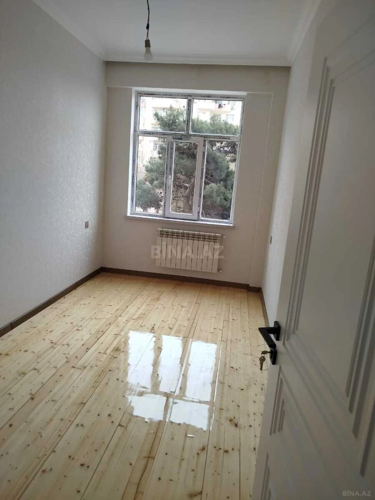 Satılır 3 otaqlı mənzil 102 m²