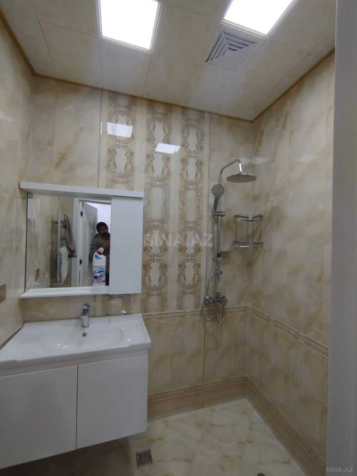 Satılır 3 otaqlı mənzil 102 m²