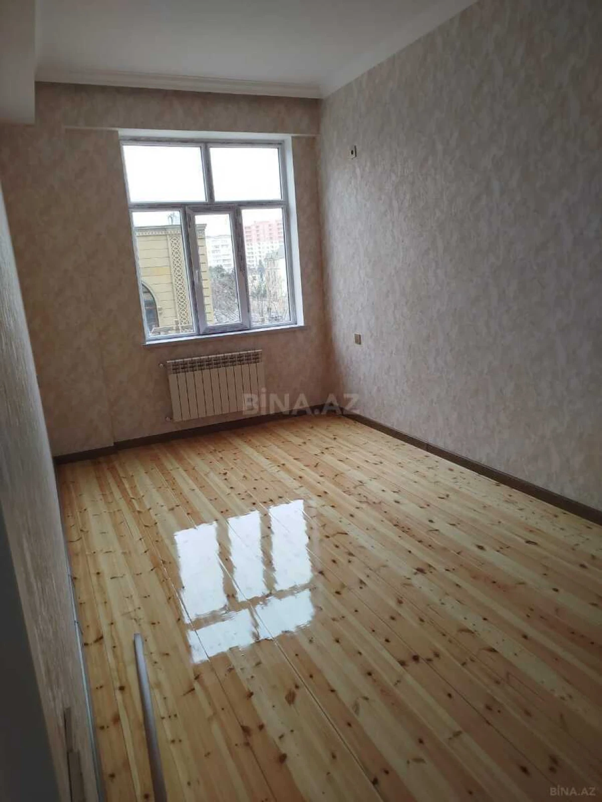 Satılır 3 otaqlı mənzil 102 m²