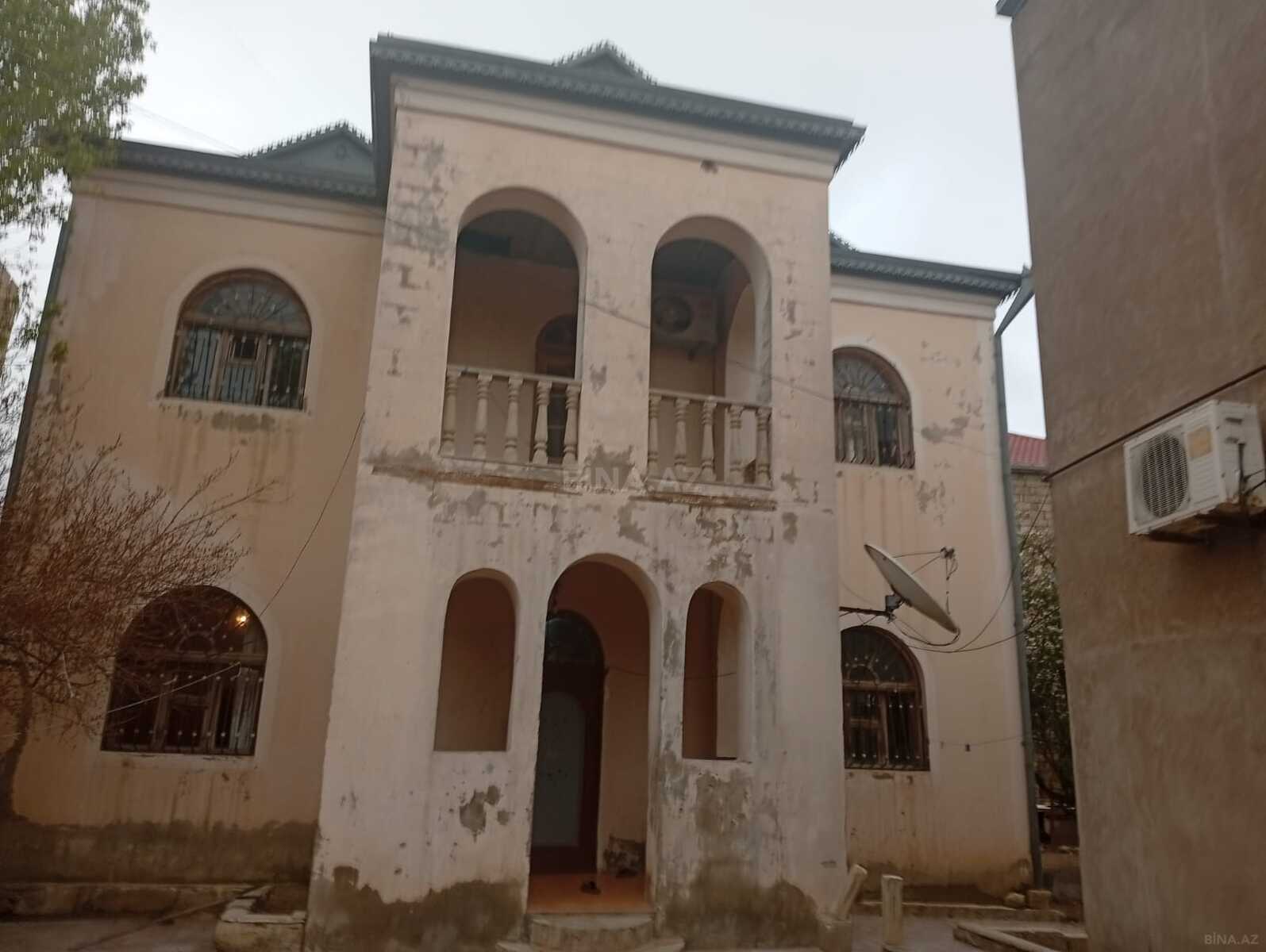 Satılır 6 otaqlı həyət evi 240 m² — Bakı, Qaraçuxur 6 otaq 240.00 m²