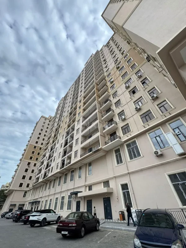 Satılır 3 otaqlı mənzil 89 m²