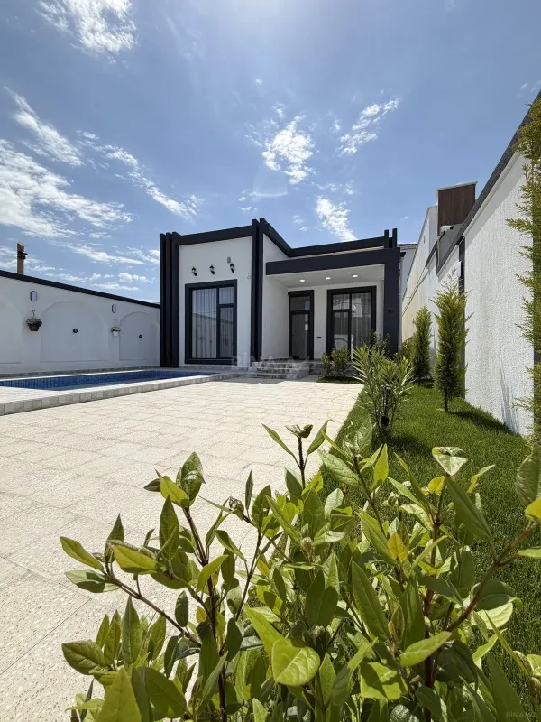 Satılır 4 otaqlı həyət evi 130 m²