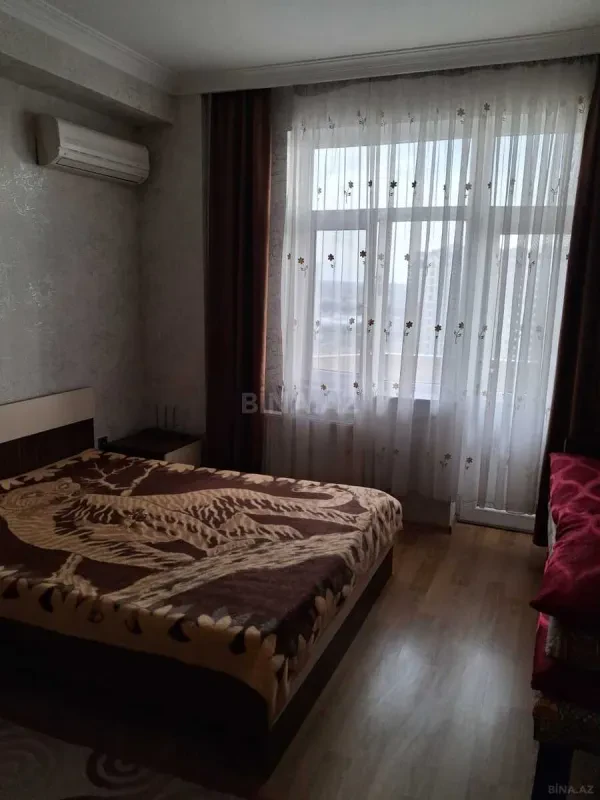 Kirayə verilir 2 otaqlı mənzil 90 m²