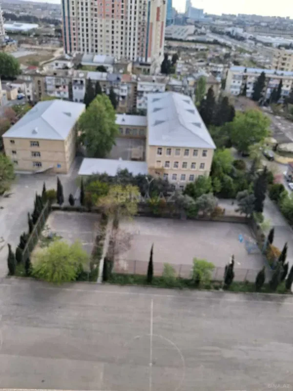 Kirayə verilir 2 otaqlı mənzil 90 m²