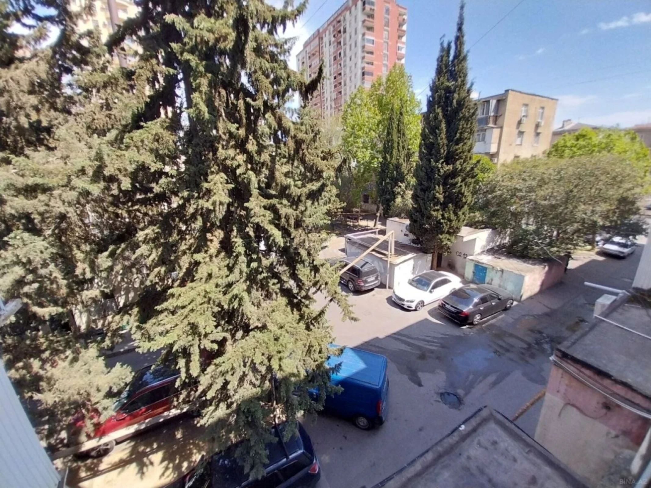Satılır 2 otaqlı mənzil 60 m²