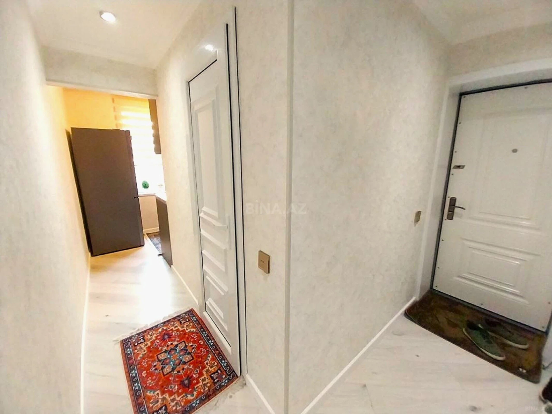 Satılır 2 otaqlı mənzil 60 m²