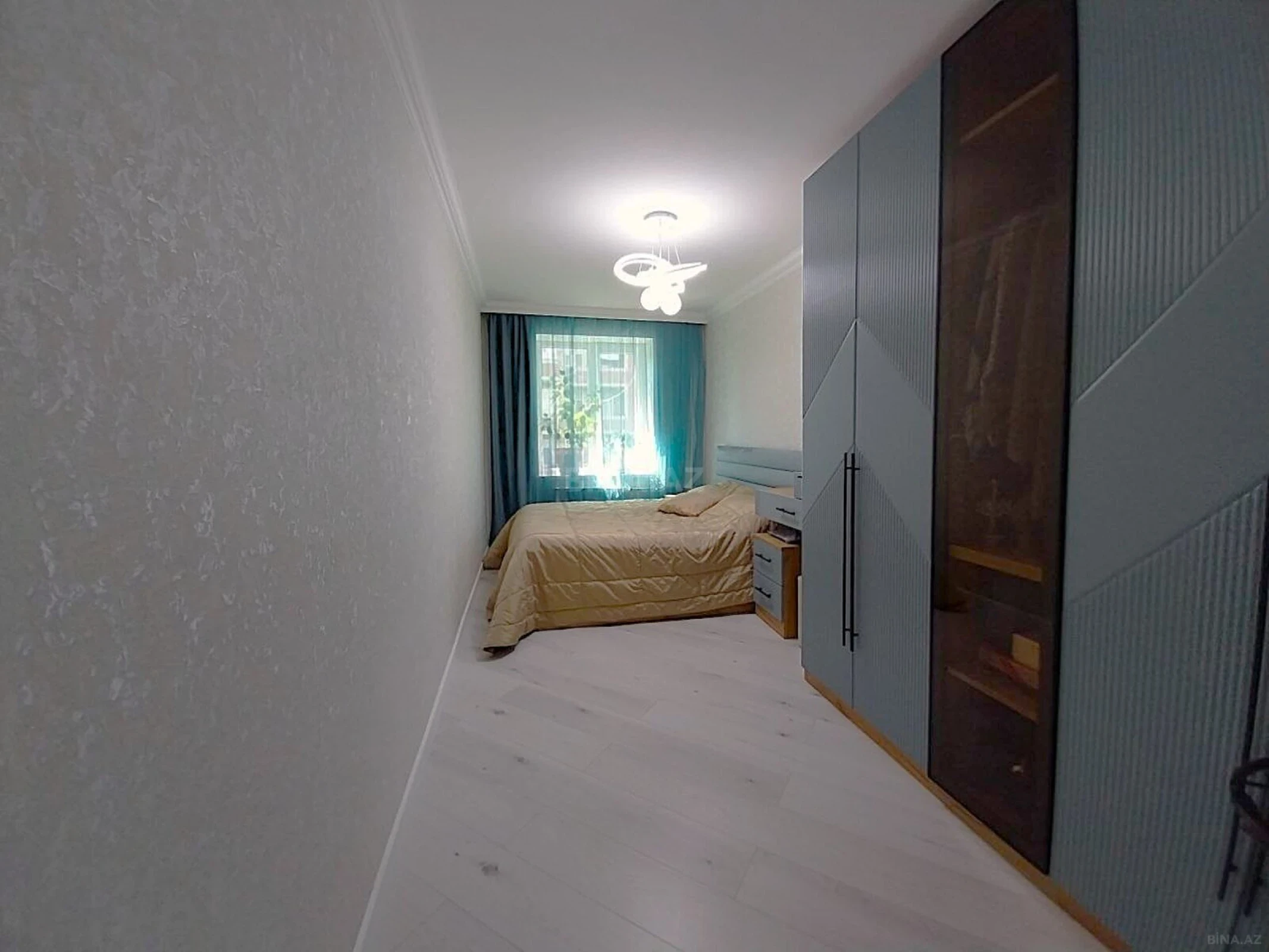Satılır 2 otaqlı mənzil 60 m²