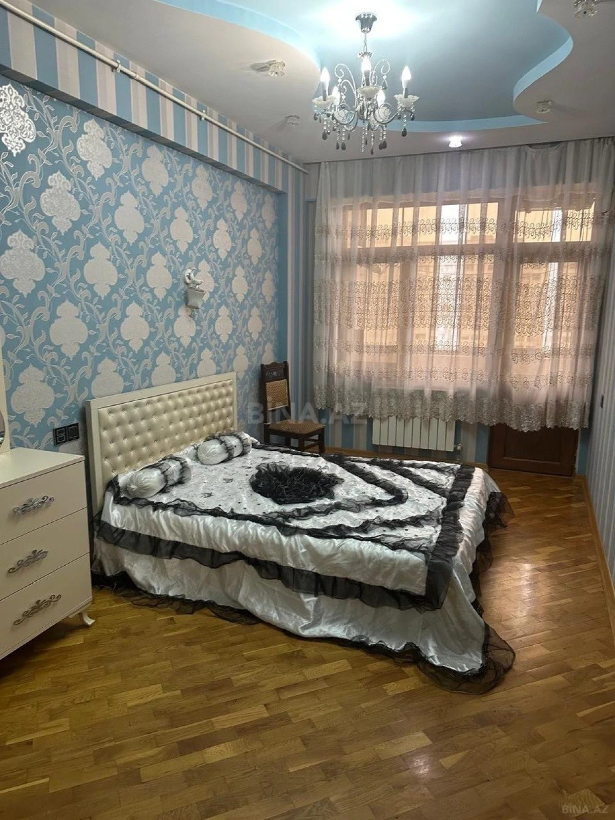 Kirayə verilir 2 otaqlı mənzil 65 m²