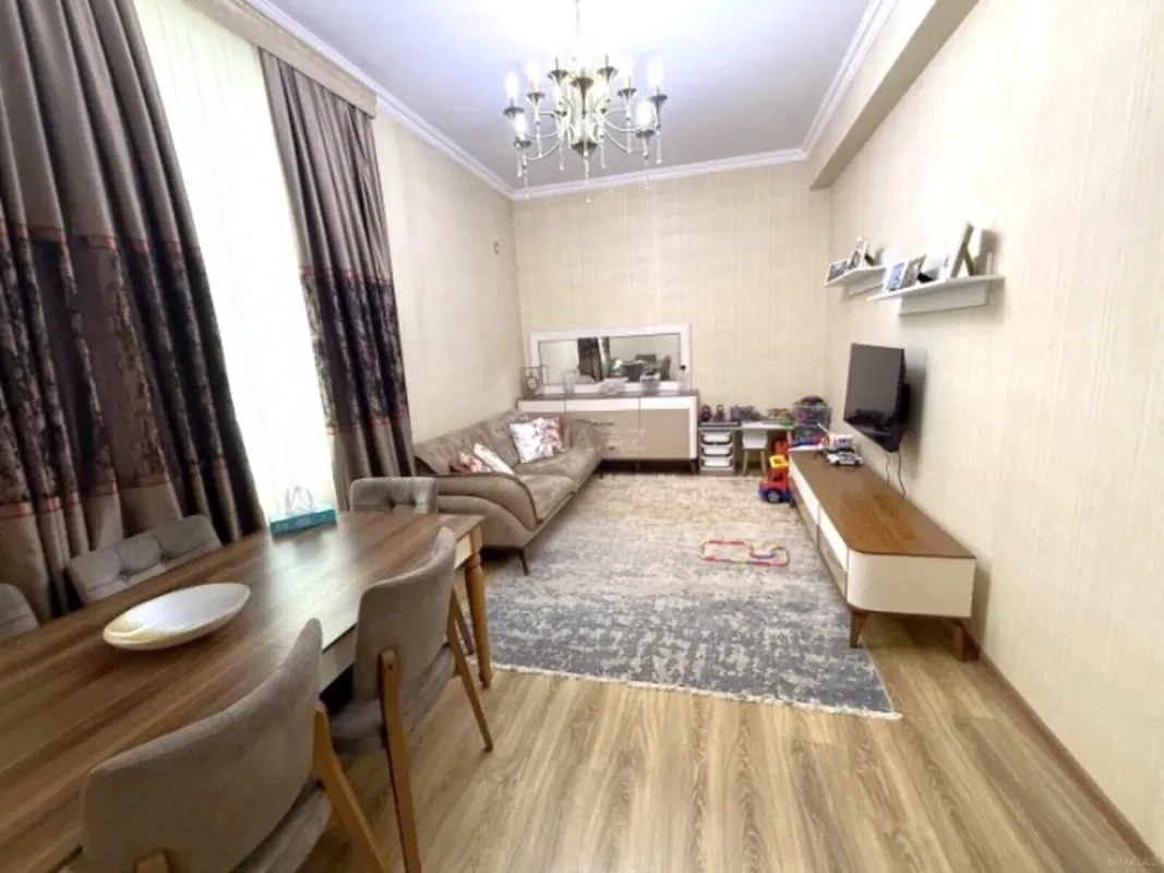 Satılır 2 otaqlı mənzil 65 m²