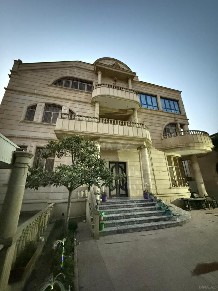 Satılır 10 otaqlı həyət evi 1100 m² — Bakı 10 otaq 1100.00 m²