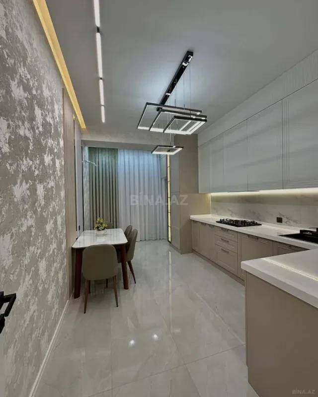 Kirayə verilir 3 otaqlı mənzil 120 m²