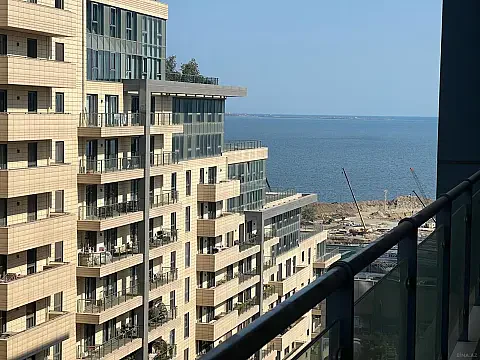 Kirayə verilir 4 otaqlı mənzil 198 m² — Bakı, Nəsimi 4 otaq 198.00 m²