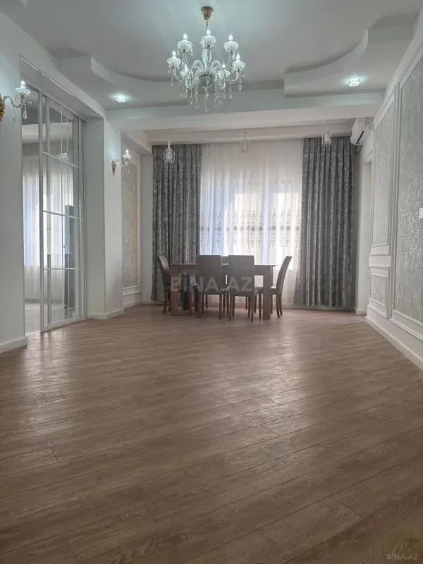 Kirayə verilir 3 otaqlı mənzil 110 m²