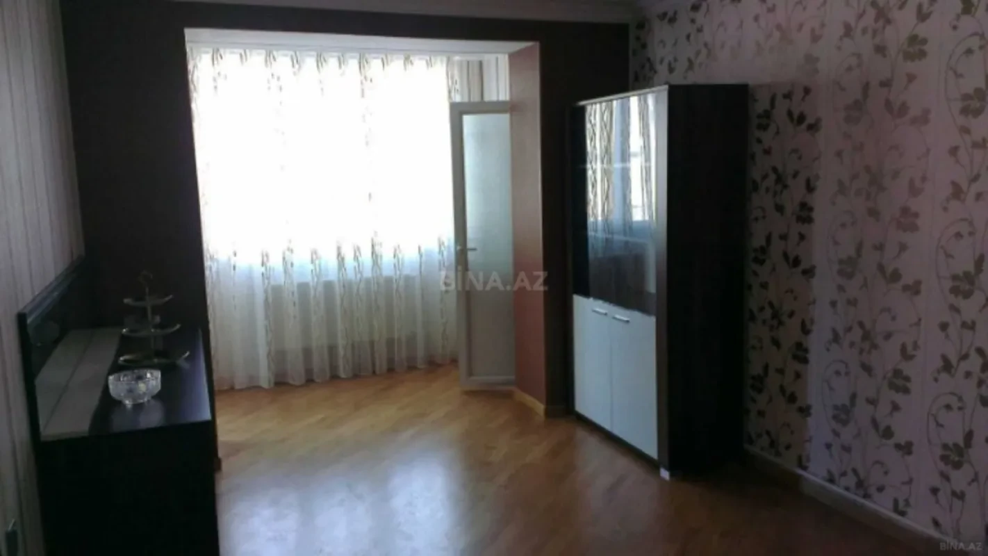 Satılır 3 otaqlı mənzil 77 m²
