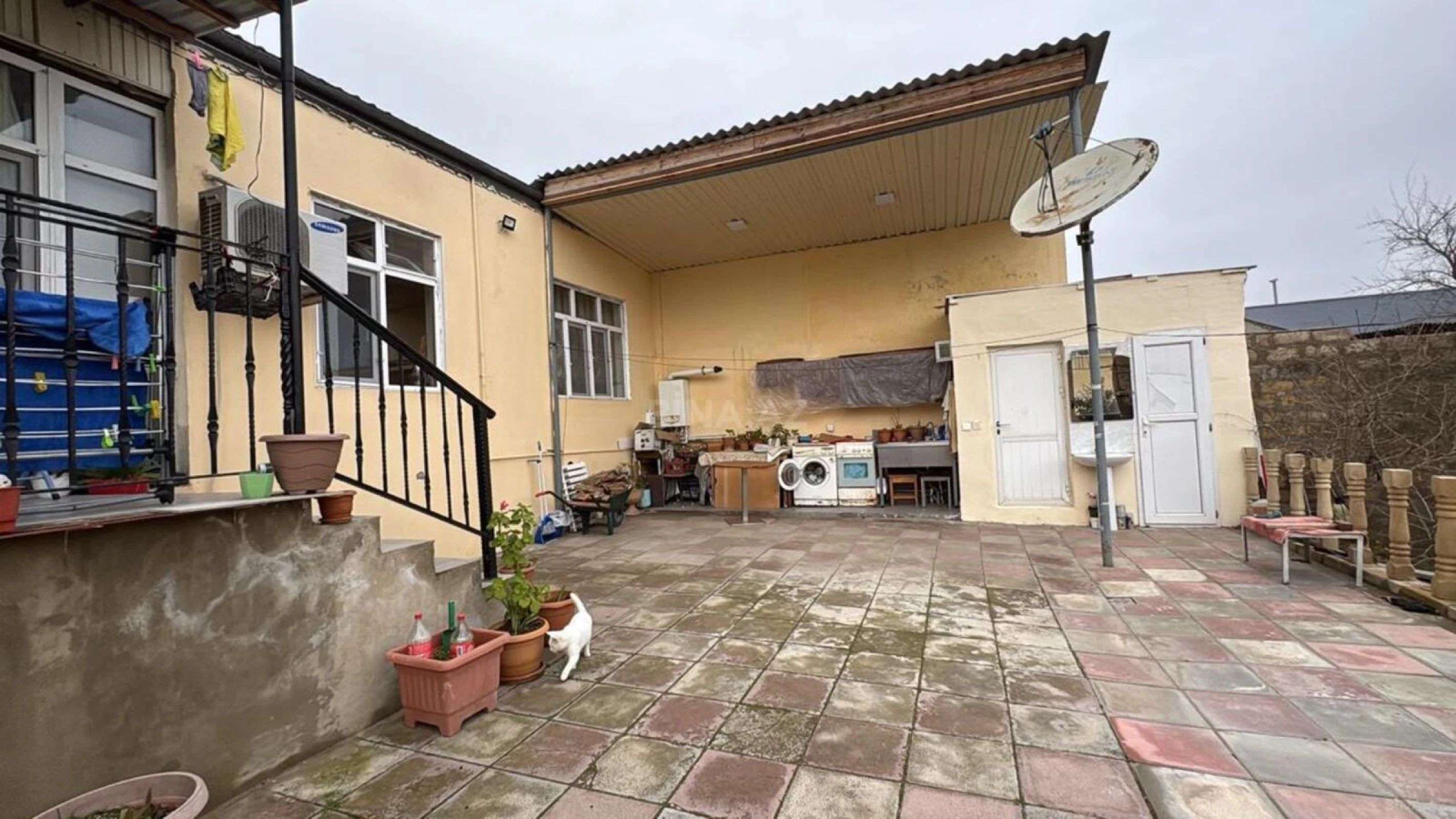 Satılır 6 otaqlı həyət evi 170 m²