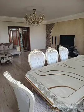 Satılır 4 otaqlı mənzil 120 m² — Bakı, İnşaatçılar 4 otaq 120.00 m²