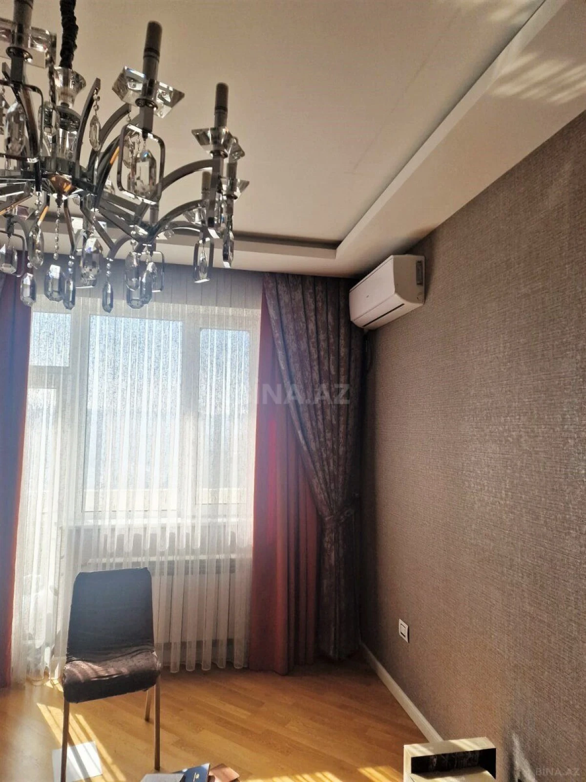 Kirayə verilir 3 otaqlı mənzil 130 m²