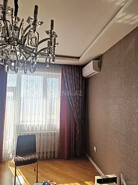 Kirayə verilir 3 otaqlı mənzil 130 m²