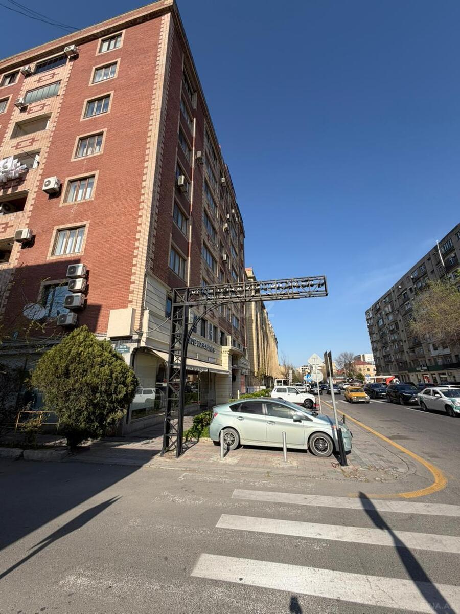 Satılır 3 otaqlı mənzil 160 m² — Bakı, Nərimanov 3 otaq 160.00 m²