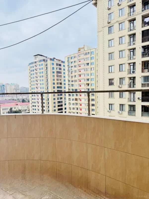 Satılır 2 otaqlı mənzil 75 m²