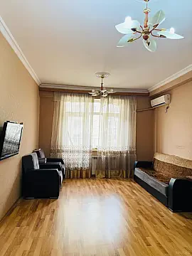 Satılır 2 otaqlı mənzil 75 m²