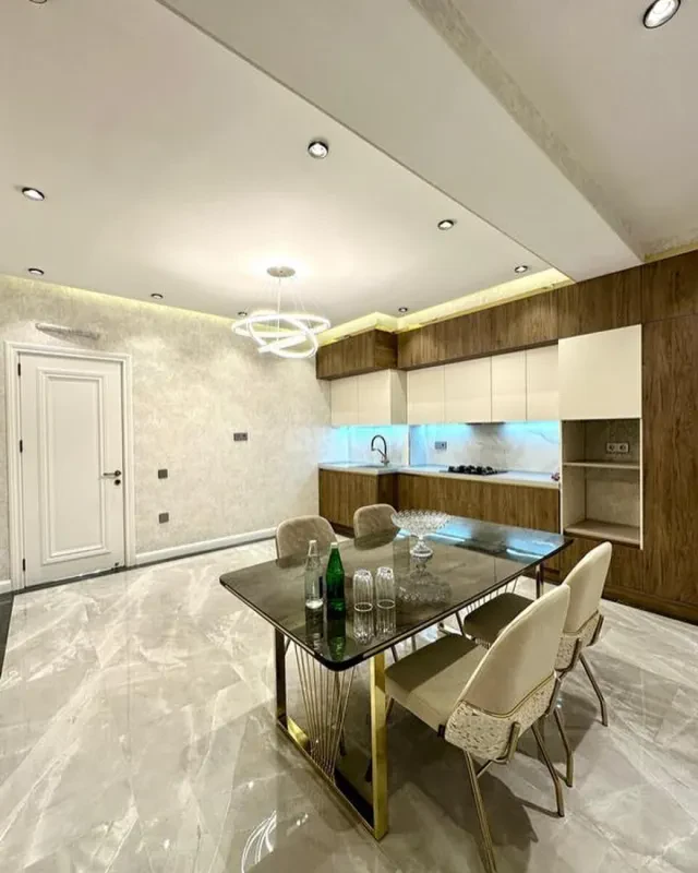 Kirayə verilir 3 otaqlı mənzil 120 m²