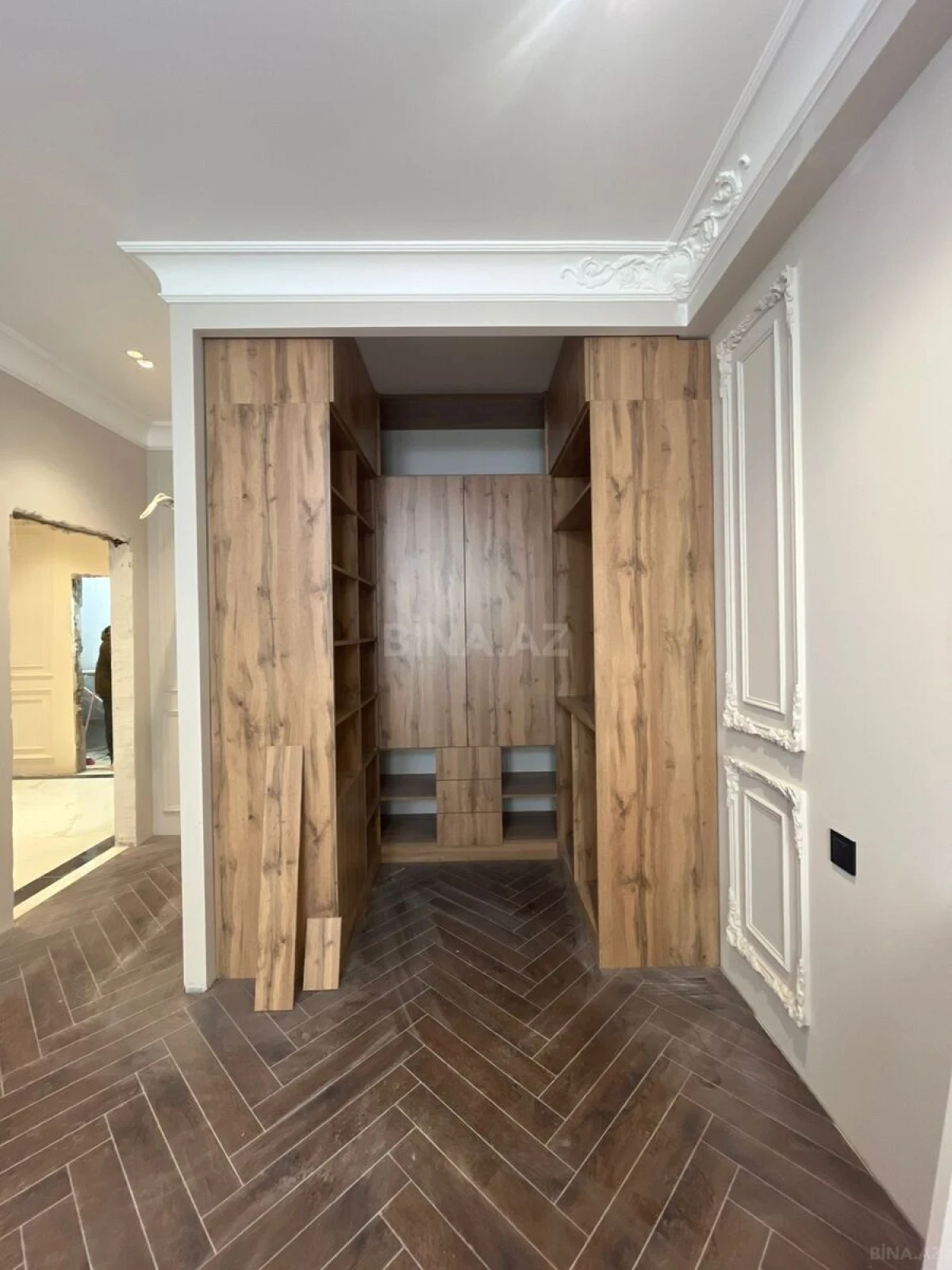 Satılır 3 otaqlı mənzil 110 m²