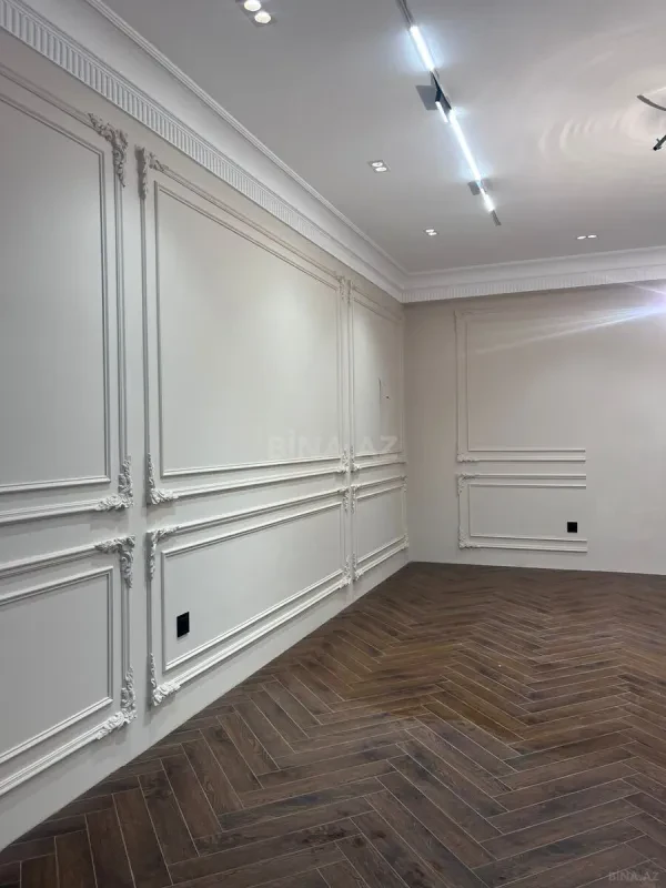 Satılır 3 otaqlı mənzil 110 m²