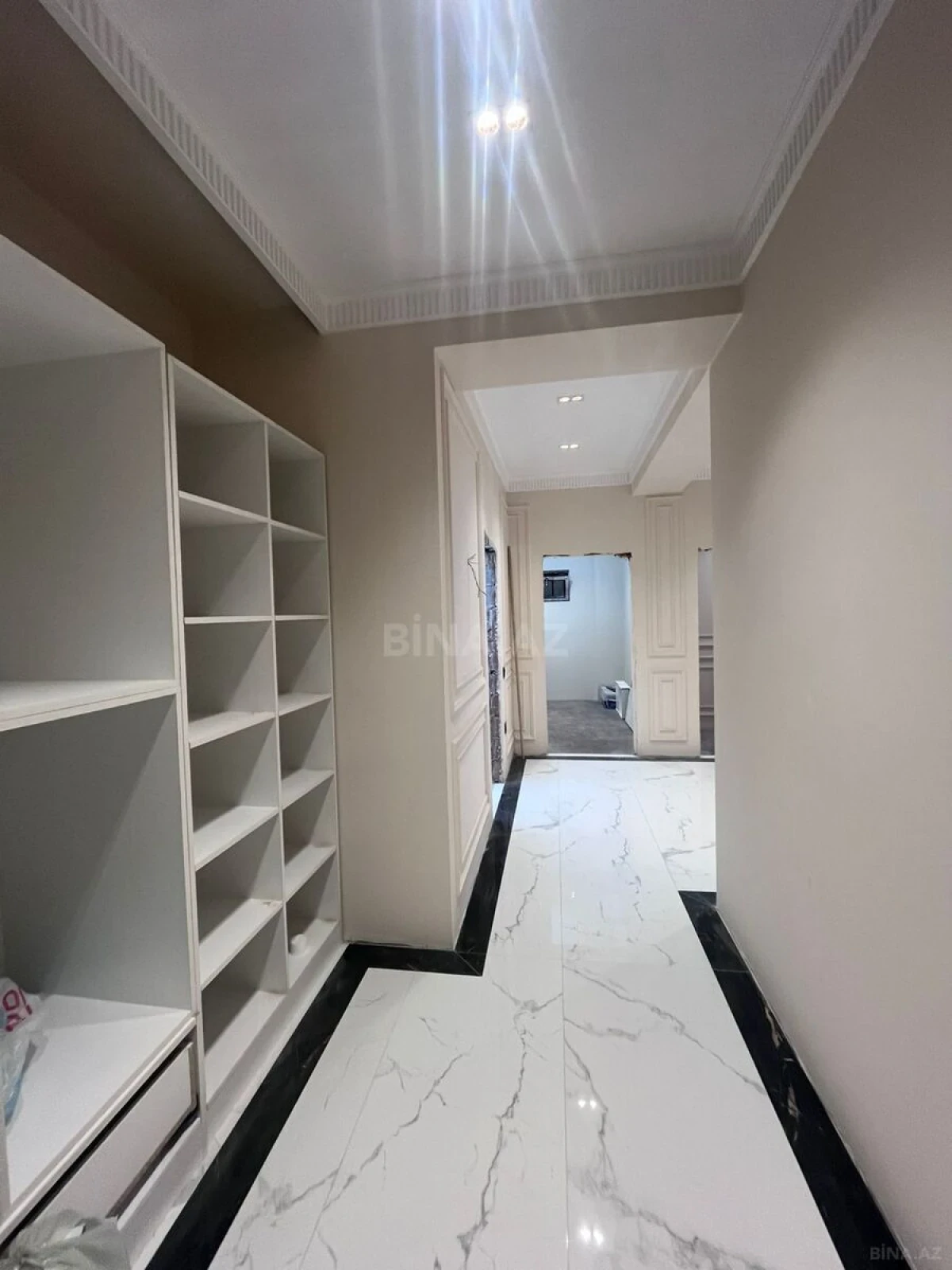 Satılır 3 otaqlı mənzil 110 m²