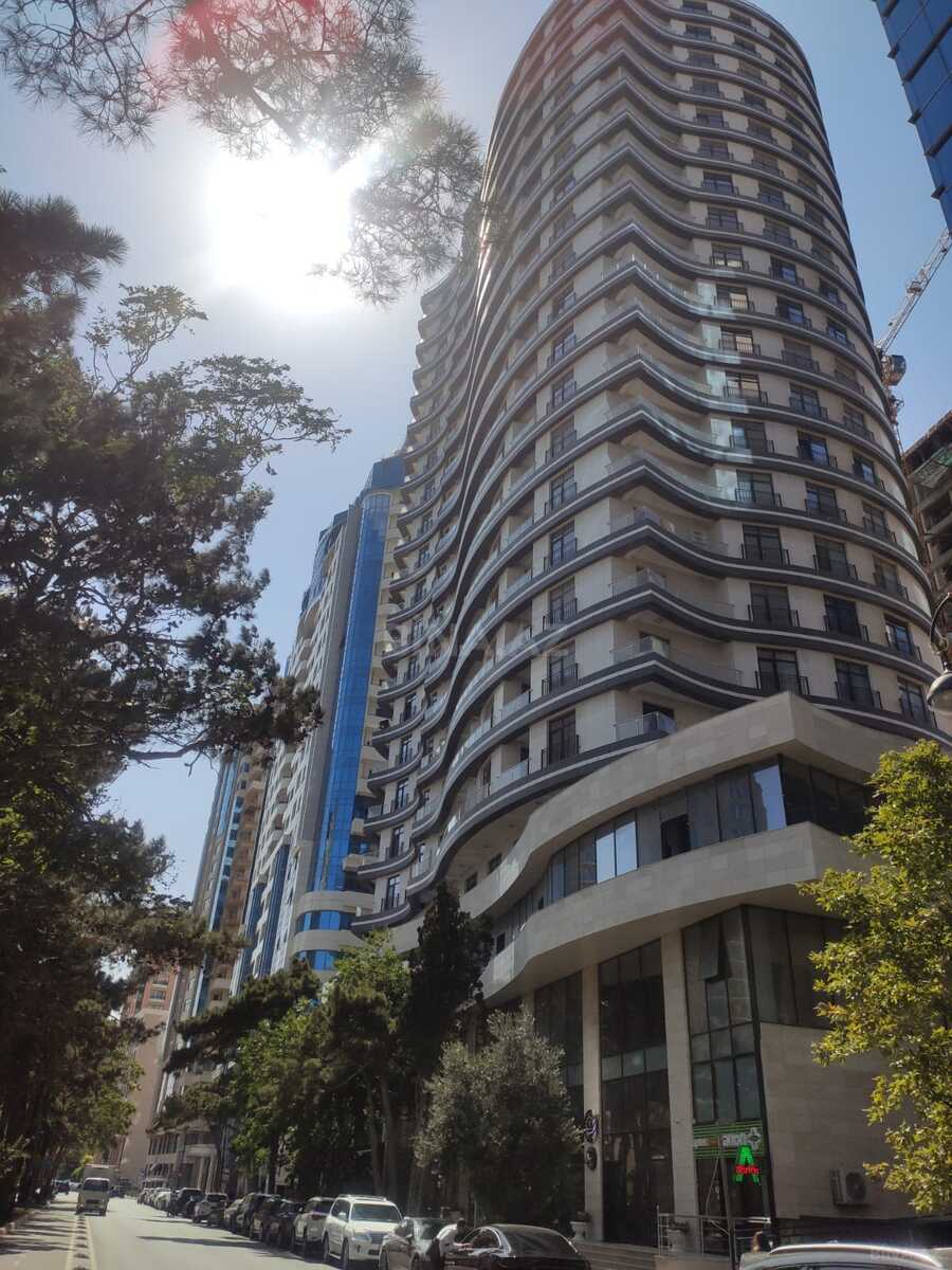 Satılır 2 otaqlı mənzil 70.1 m² — Bakı 2 otaq 70.10 m²